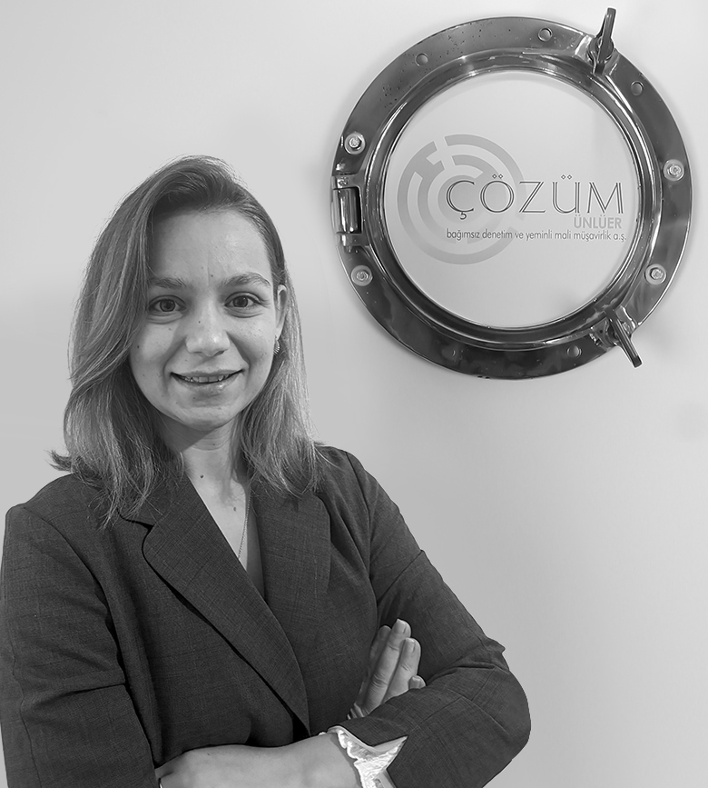 ayse-ozten-black